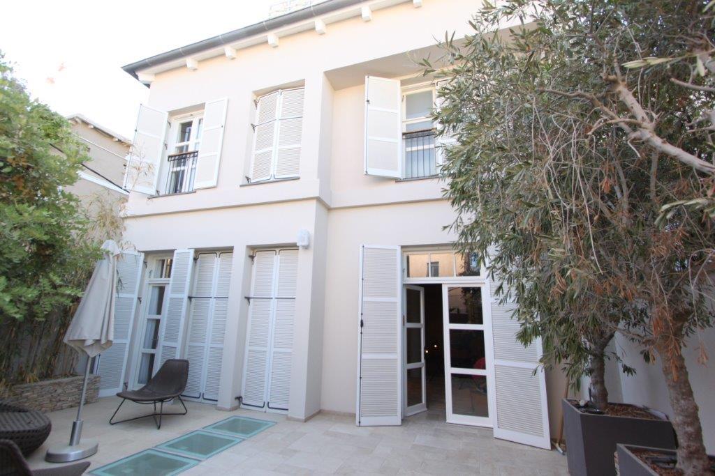 A luxury house for sale in Tel Aviv Neve Tzedek