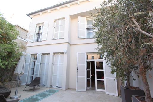 A luxury house for sale in Tel Aviv Neve Tzedek