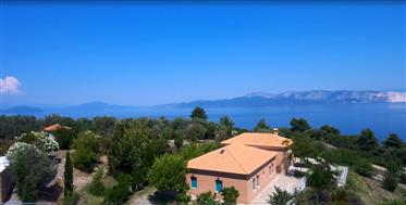 الصيف "البيت في اليونان" وجزيرة إيفيا، m2 ساحل البحر منفصلة فيلا 190 مع عرض لالتقاط الأنفاس في 
