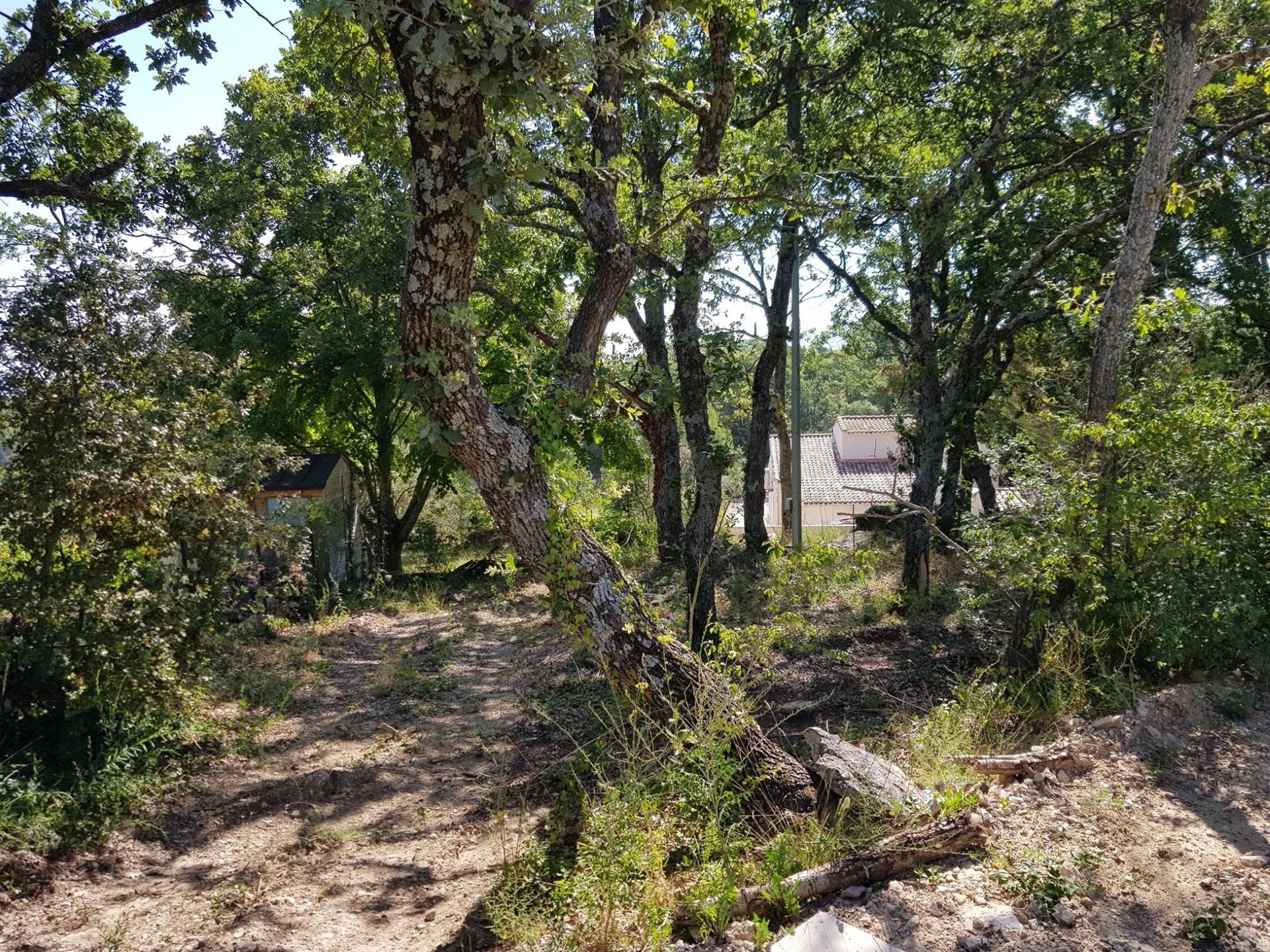 Plot of building land for sale in Lacoste wtil a building permis obtained