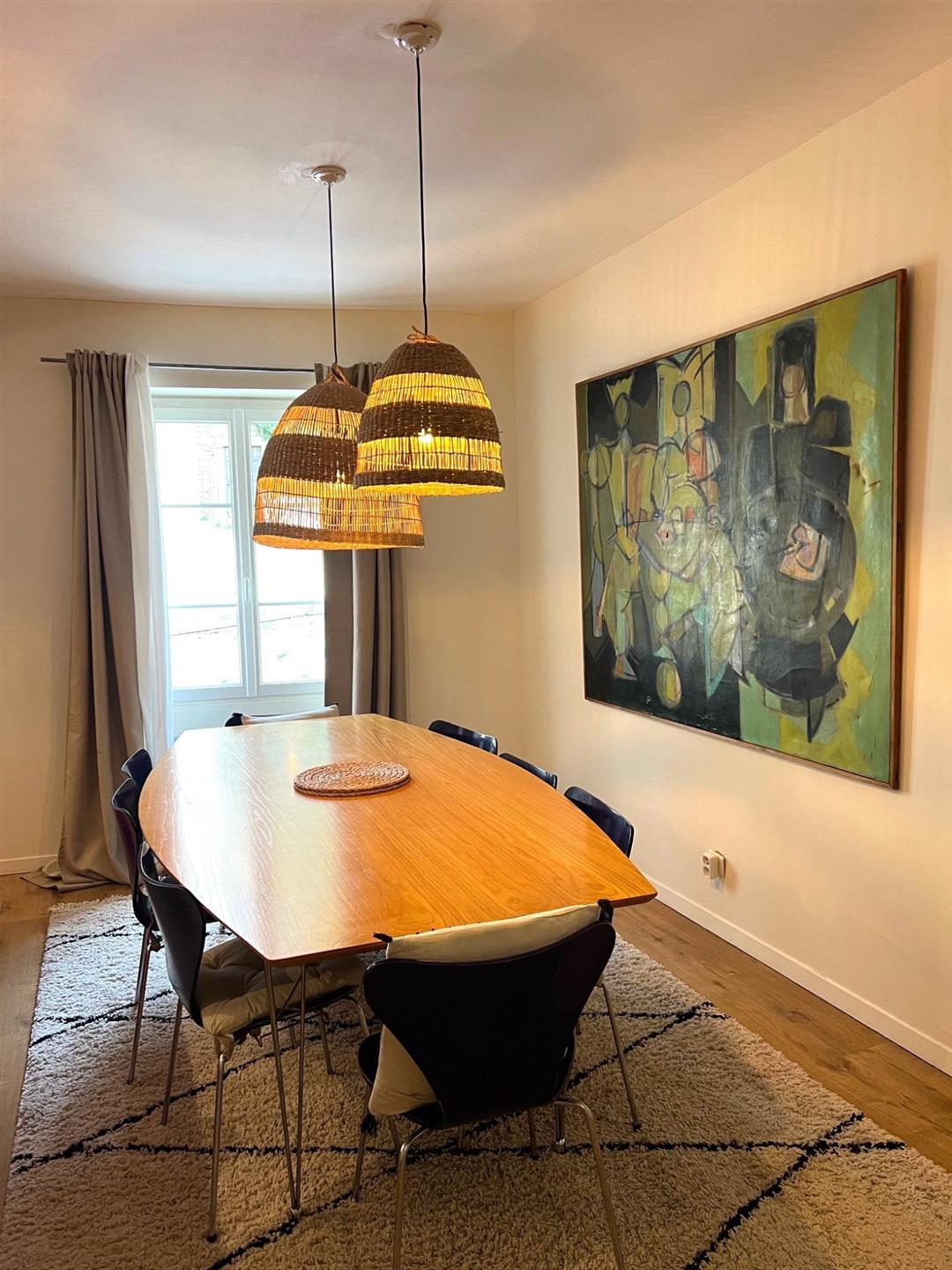 Duplex apartment for sale in Ménerbes in an old restored house in the village center