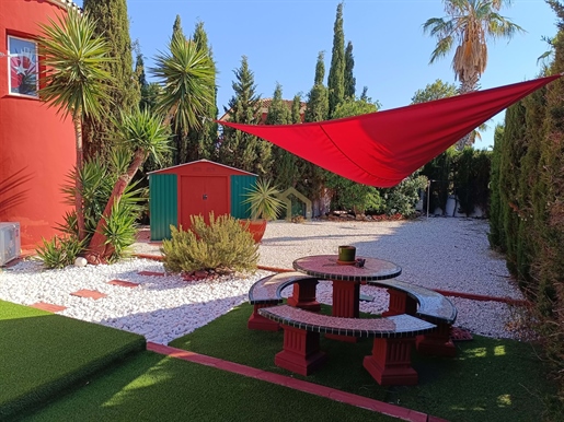 Vrijstaande villa met een groot perceel in Altaona Golf Resort