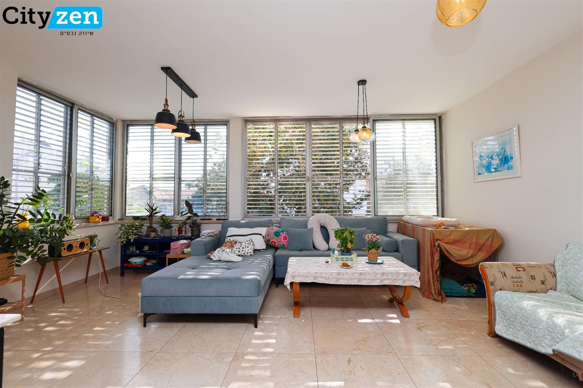 5-Room Duplex with a Huge Terrace in the City Center
