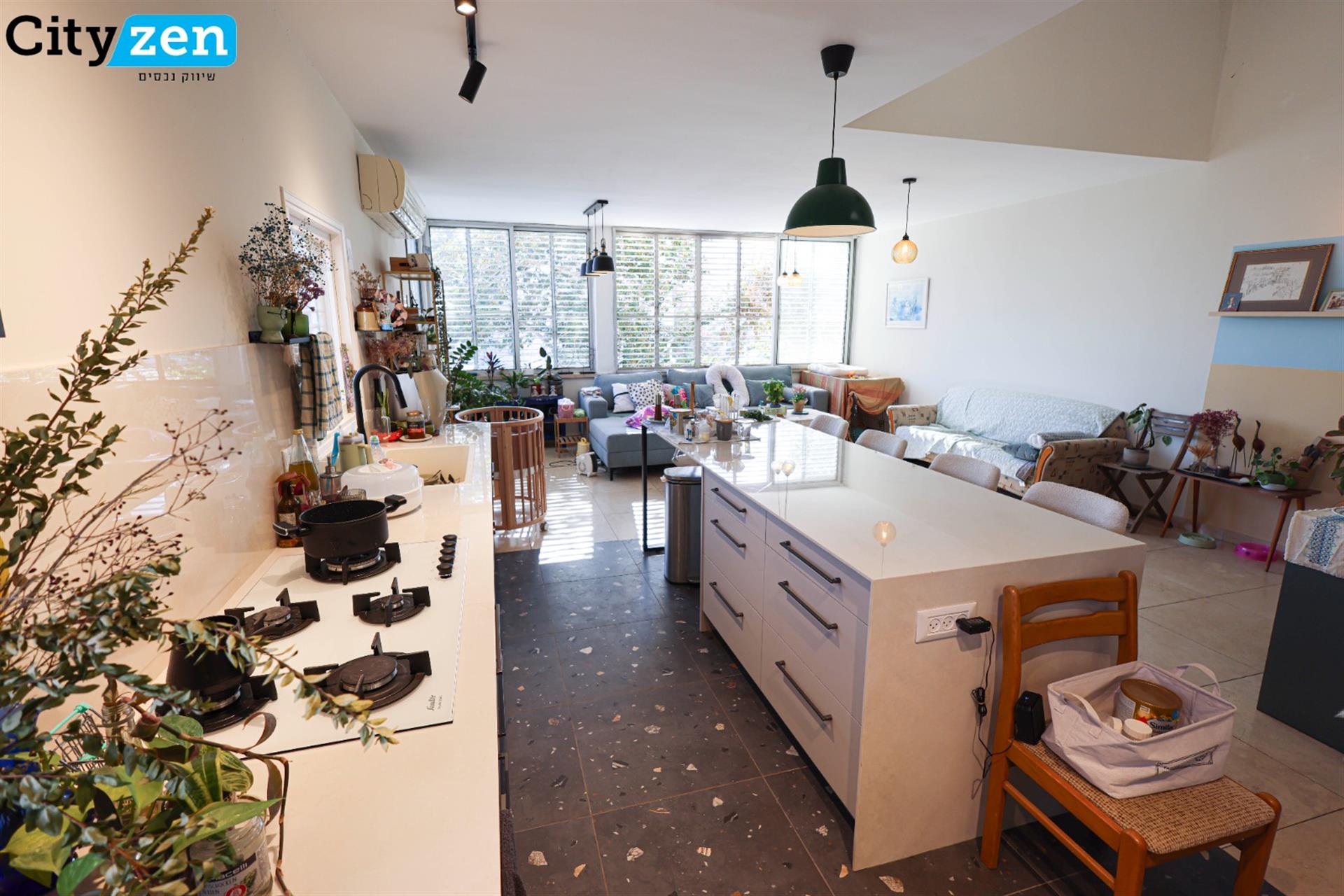 5-Room Duplex with a Huge Terrace in the City Center