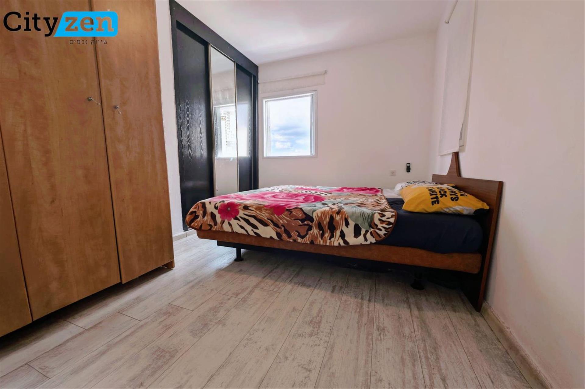 4-Room Apartment Near the Sea with a Sea View