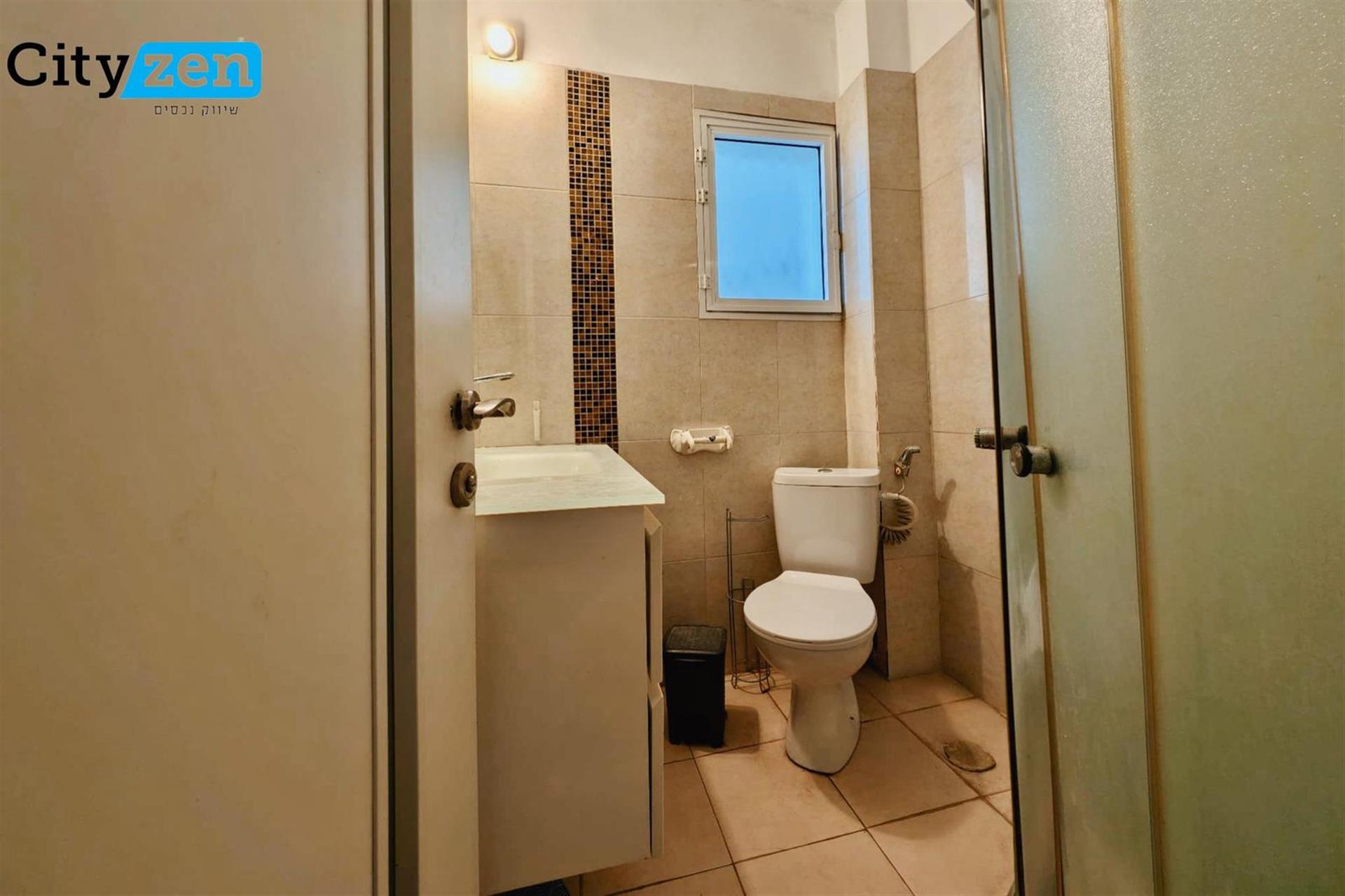 4-Room Apartment Near the Sea with a Sea View