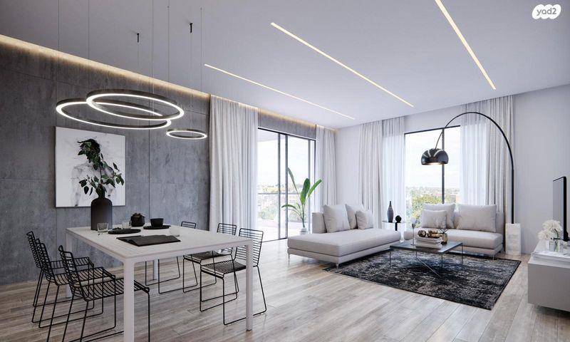 Spacious 3-Room Apartment in the City Center of netanya - Close to Everything!