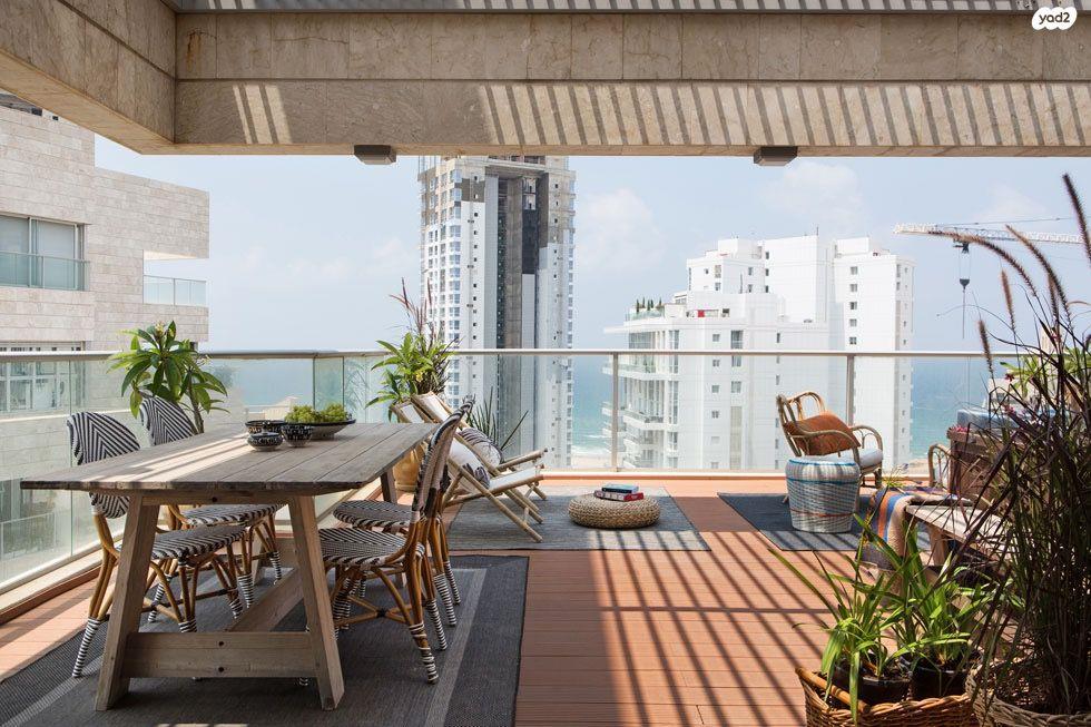 5-Room Mini Penthouse in Ir Yamim