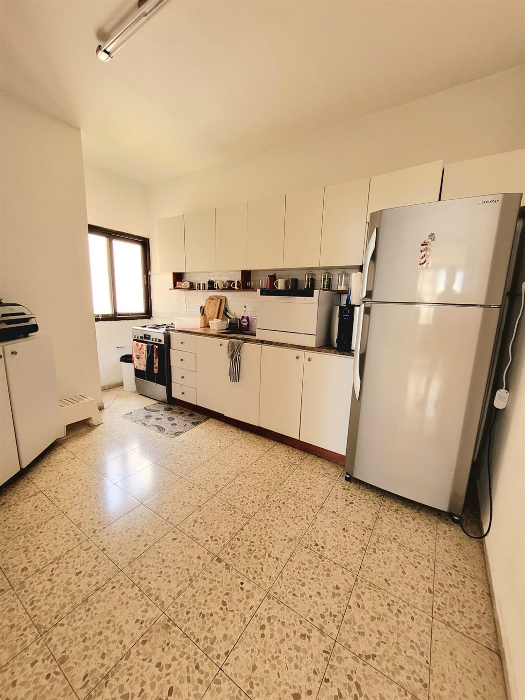 4-Bedroom Apartment with Sea View – Second Line to the Beach – For Sale