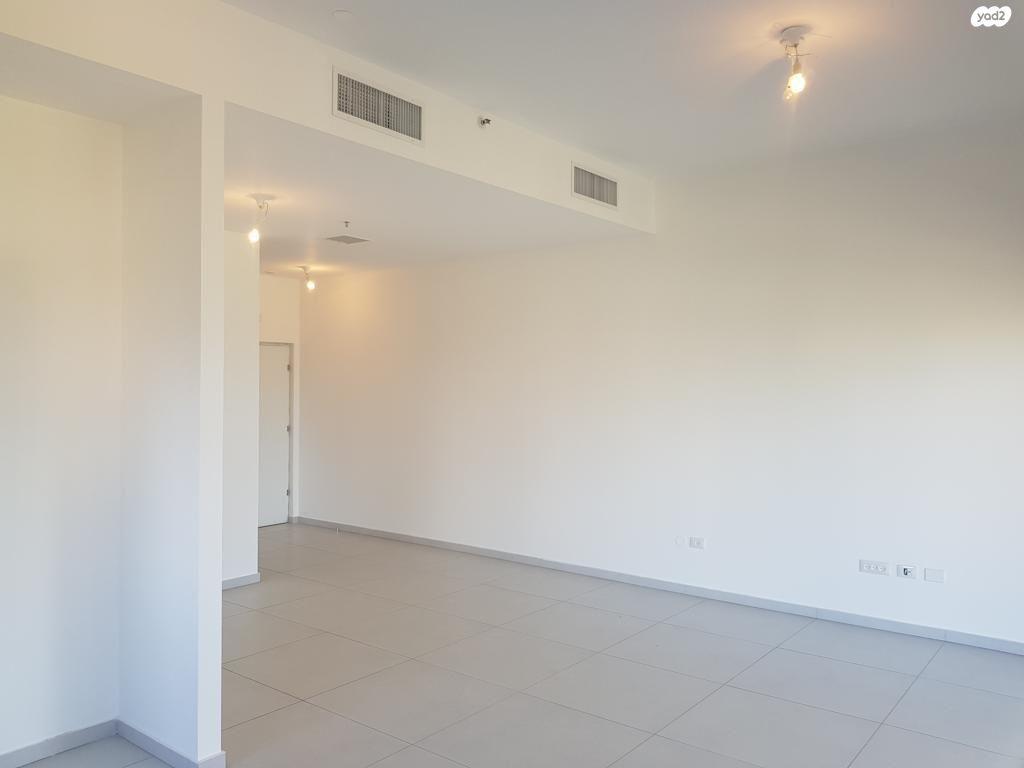3-Room Apartment in a New Building Near the Sea