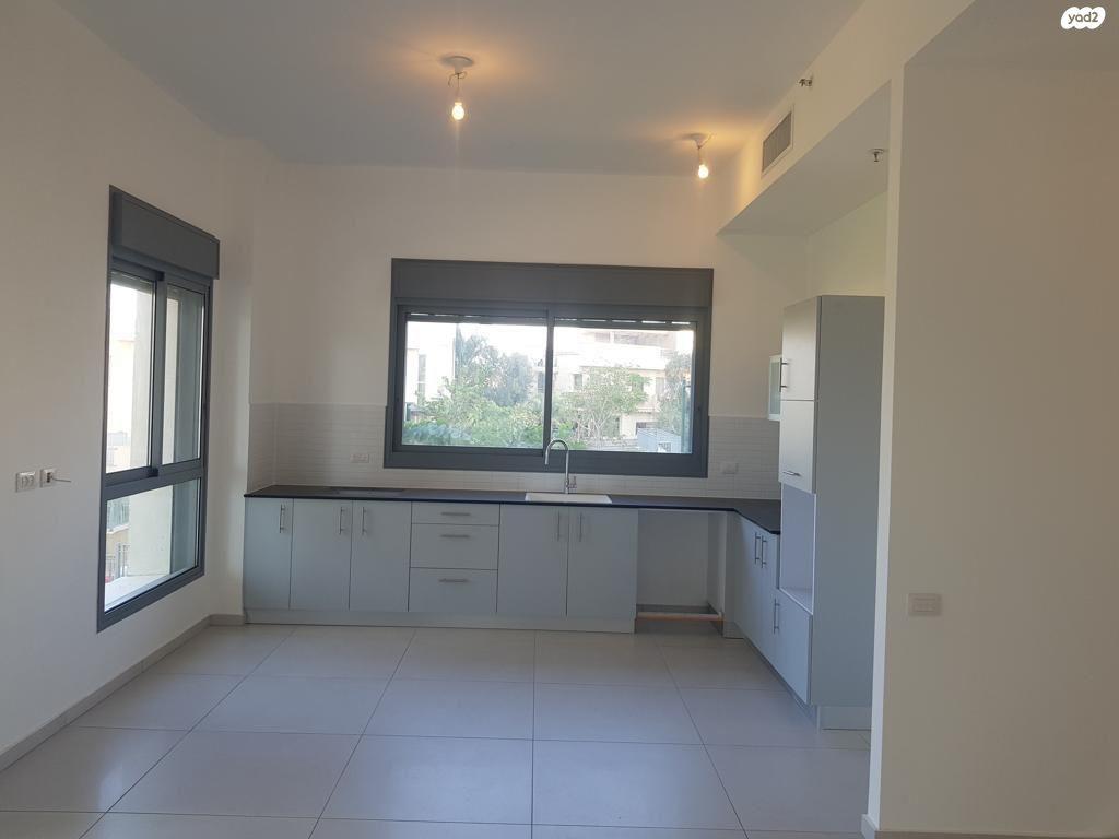 3-Room Apartment in a New Building Near the Sea