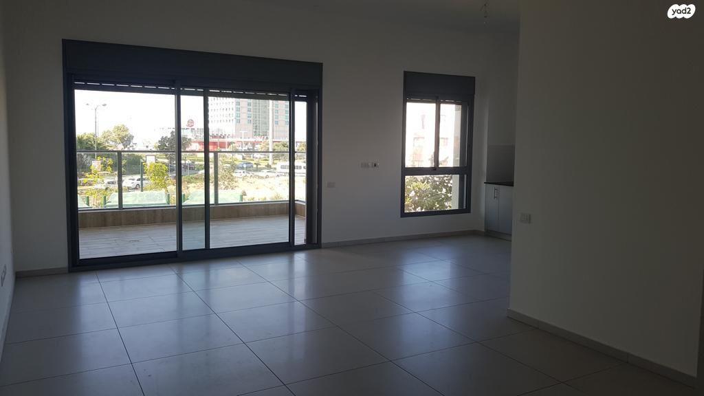 3-Room Apartment in a New Building Near the Sea