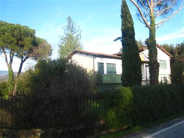 House In the countryside, 5 Km from Lucca