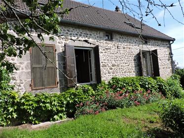 Maison En Pierres 135 M² Lapeyrouse (Puy De Dôme)