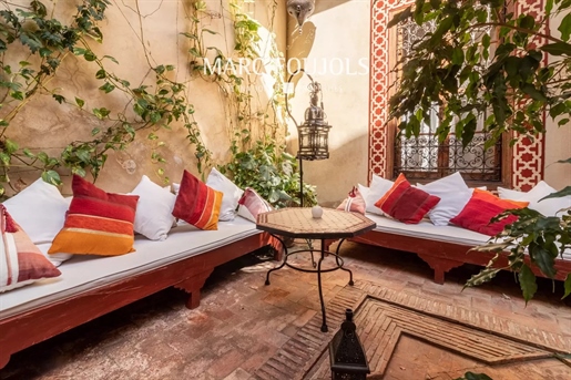 Handsome historic 4 suite Riad with prime location