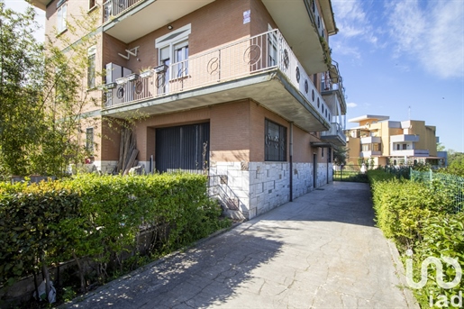Sale Apartment 115 m² - 2 bedrooms - Rome