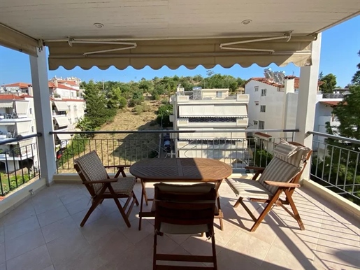 Светлая квартира с 3 спальнями, камином и парковкой – Пани Хилл, Алимос