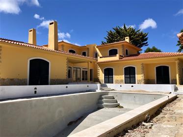 Отремонтировано пять спальни дом в Birre, Кашкайш, Португалия