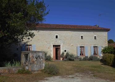 Character house with farm buildings, 6 hectares