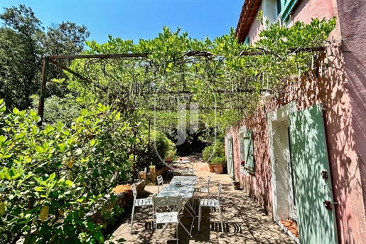 Charming house for sale in Aix en Provence, in nature, 10mn from