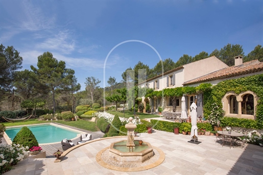 Prachtig landhuis te koop nabij Aix en Provence