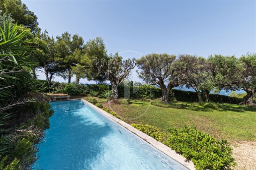 Single-Storey villa with panoramic sea view for sale in La Ciota
