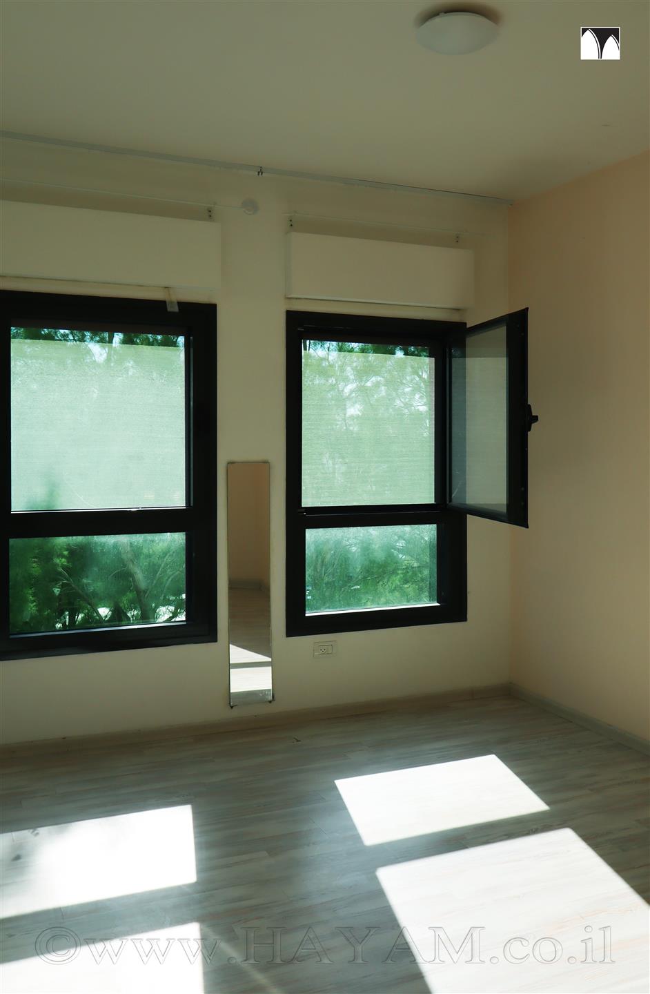 A luxurious penthouse apartment in the sought-after Ajami