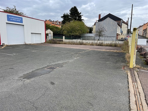 For sale - 600 m² warehouse in Le Creusot
