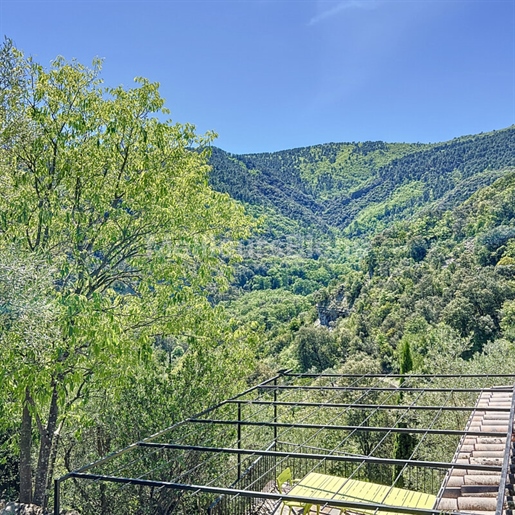 Sud Ardèche - Les Vans : Propriété avec Vue