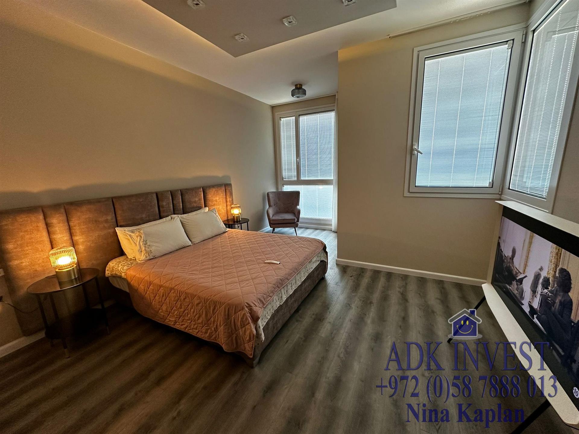 For sale in a luxury building in Netanya Magdal David