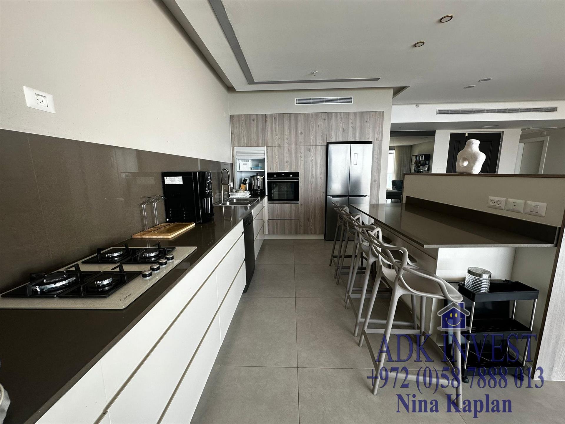 For sale in a luxury building in Netanya Magdal David