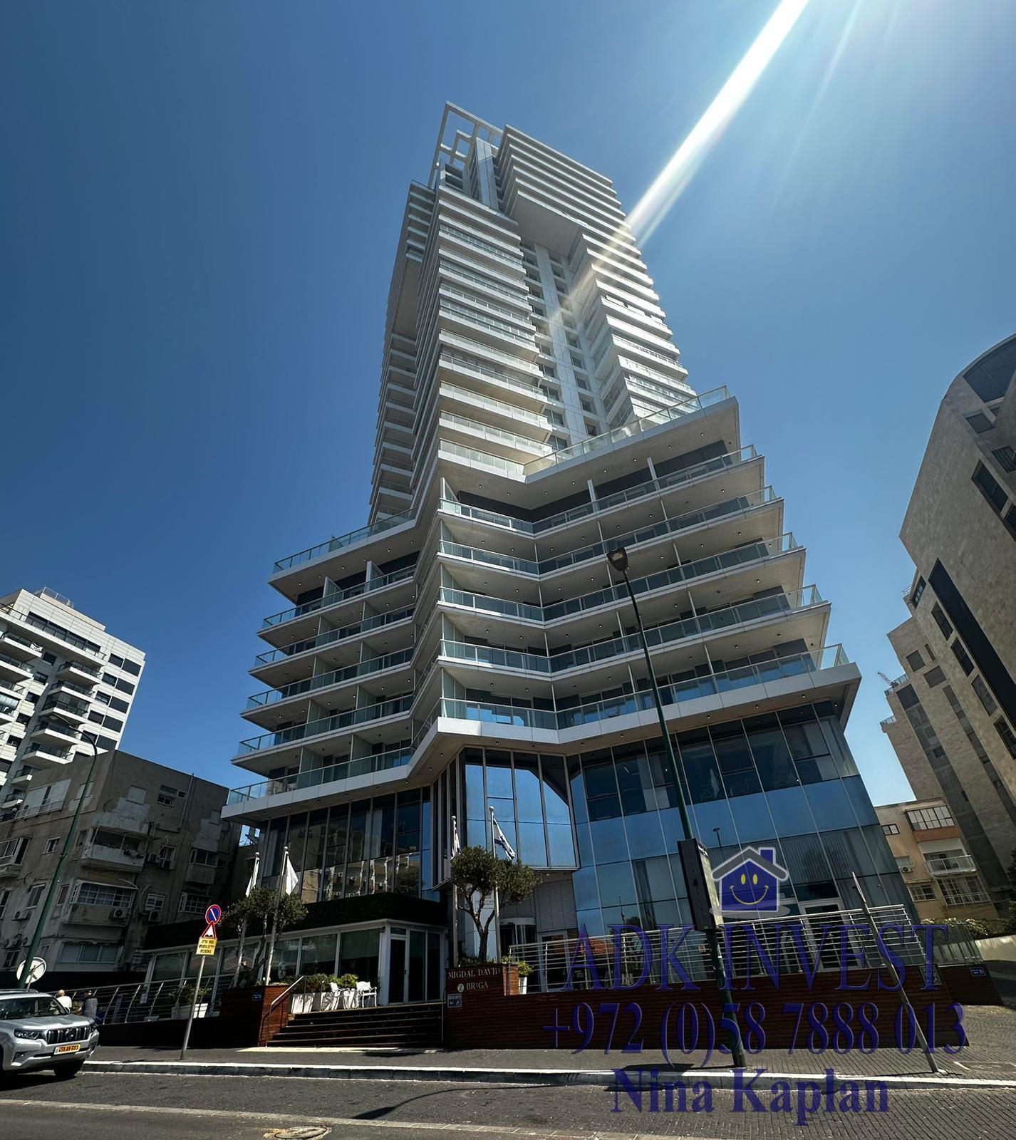 For sale in a luxury building in Netanya Magdal David