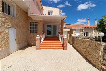 Apartment with pool close to the beach Albufeira