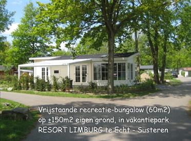Freistehende Bungalow in Niederländisches Ferien Park Resort LIMBURGVilla mit Pool T4