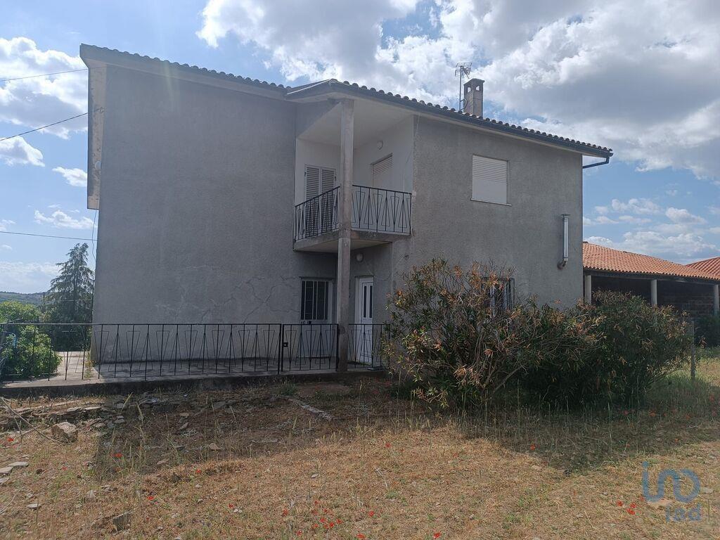 Landhuis met 6 kamers in Remondes e Soutelo met 170,00 m²
