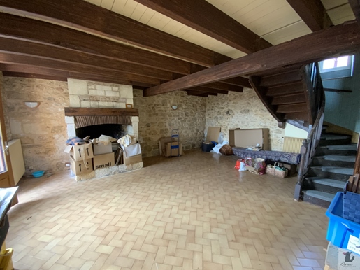 Maison village 107 m2 - Garage - Cour - Village de Beaumont