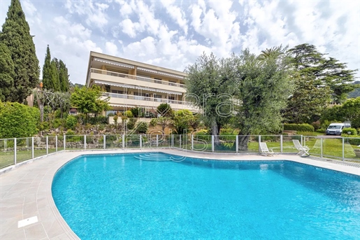 Cannes Californie : superbe rez-de-jardin, grande terrasse, résidence fermée avec piscine