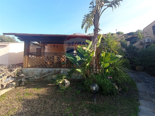 Purchase: House (09019)