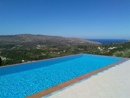 Elegant 4 bedroom villa with sea views, swimming pool, pool bar near Chania