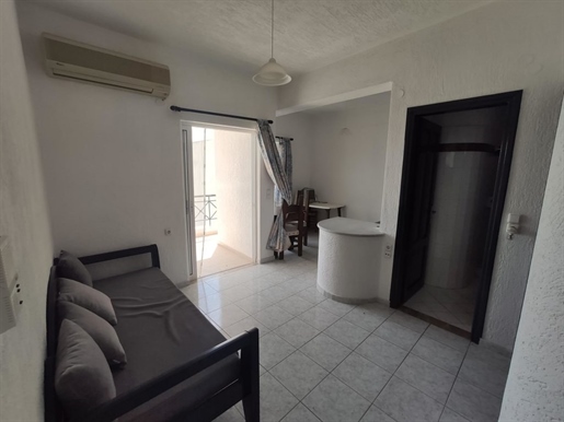 Appartement met één slaapkamer op de eerste verdieping aan zee. Kanton Elounda