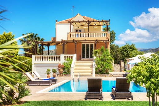5 Bedroom Villa With Pool and wonderful outside space. Walking Distance To Beach.