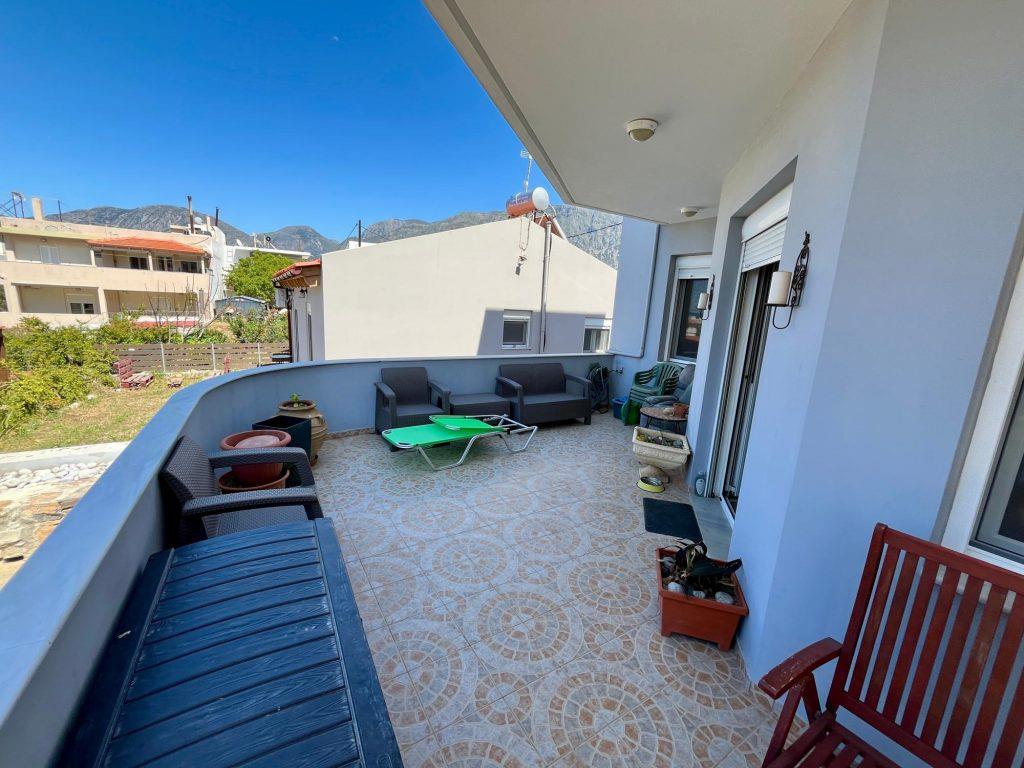 2 bedroom house in Pachia Ammos with sea views and short walk from the beach