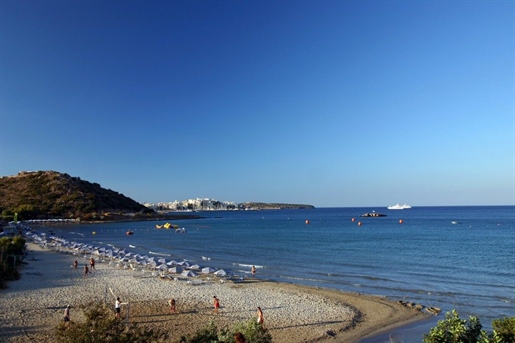 Bouwgrond met zeezicht in het buitengebied van Agios Nikolaos