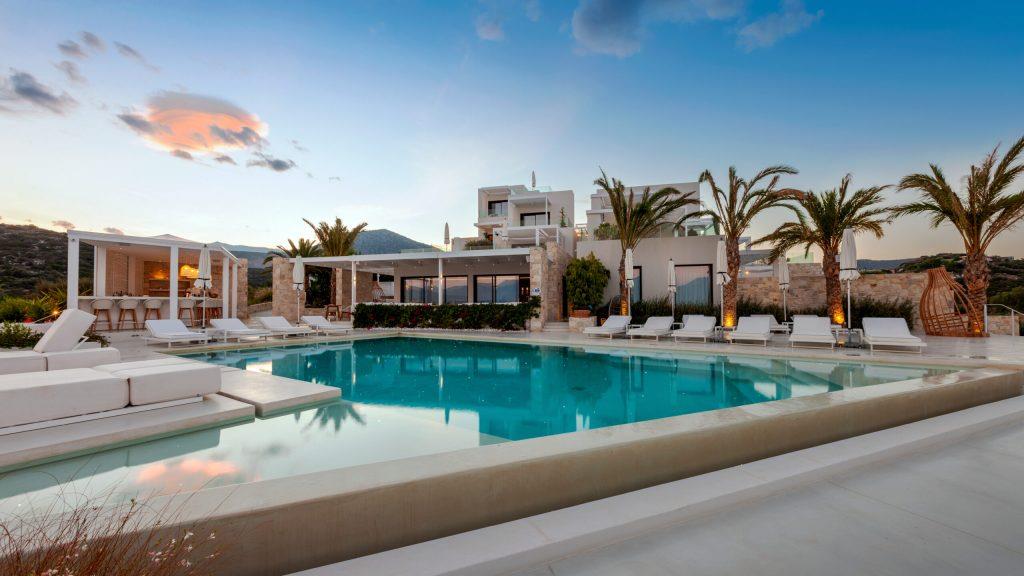 Deluxe 5 Hotel with a private beach in Agios Nikolaos