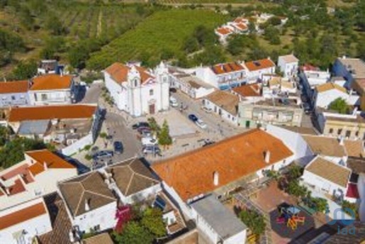 Tierra en el Faro, Tavira