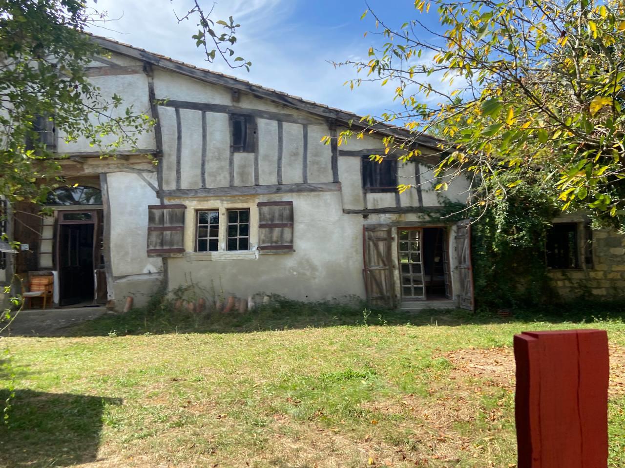 Bela casa de fazenda, ferme landaise, em uma ótima localização