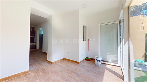 Apartment, 2 bedrooms, Lisboa, Campolide