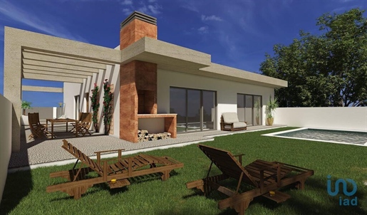 Home / Villa met 3 Kamers in Setúbal met 120,00 m²