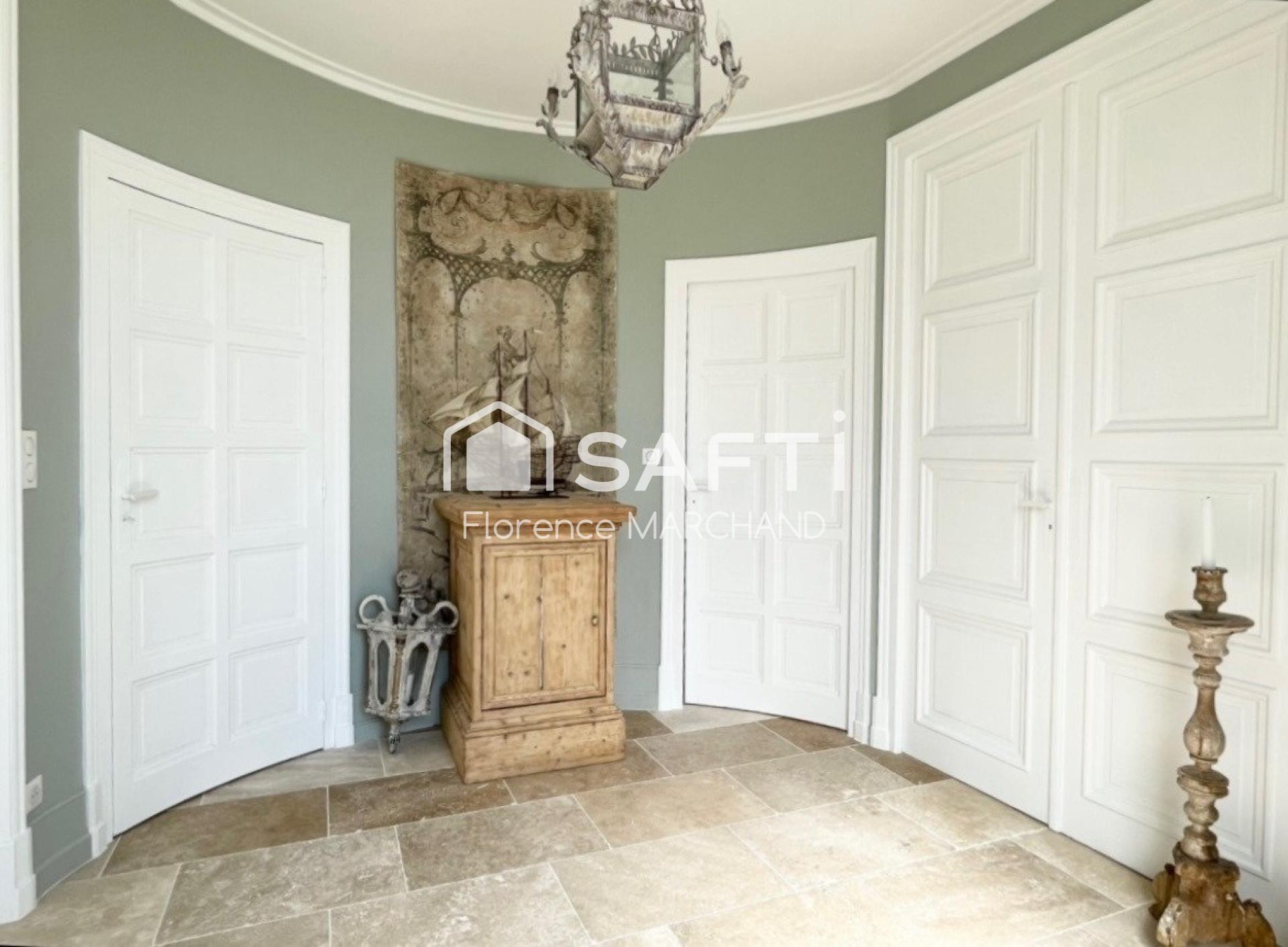 Purchase: Luxury property (79000)