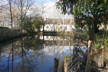 Country home on 42 minutes from Paris
